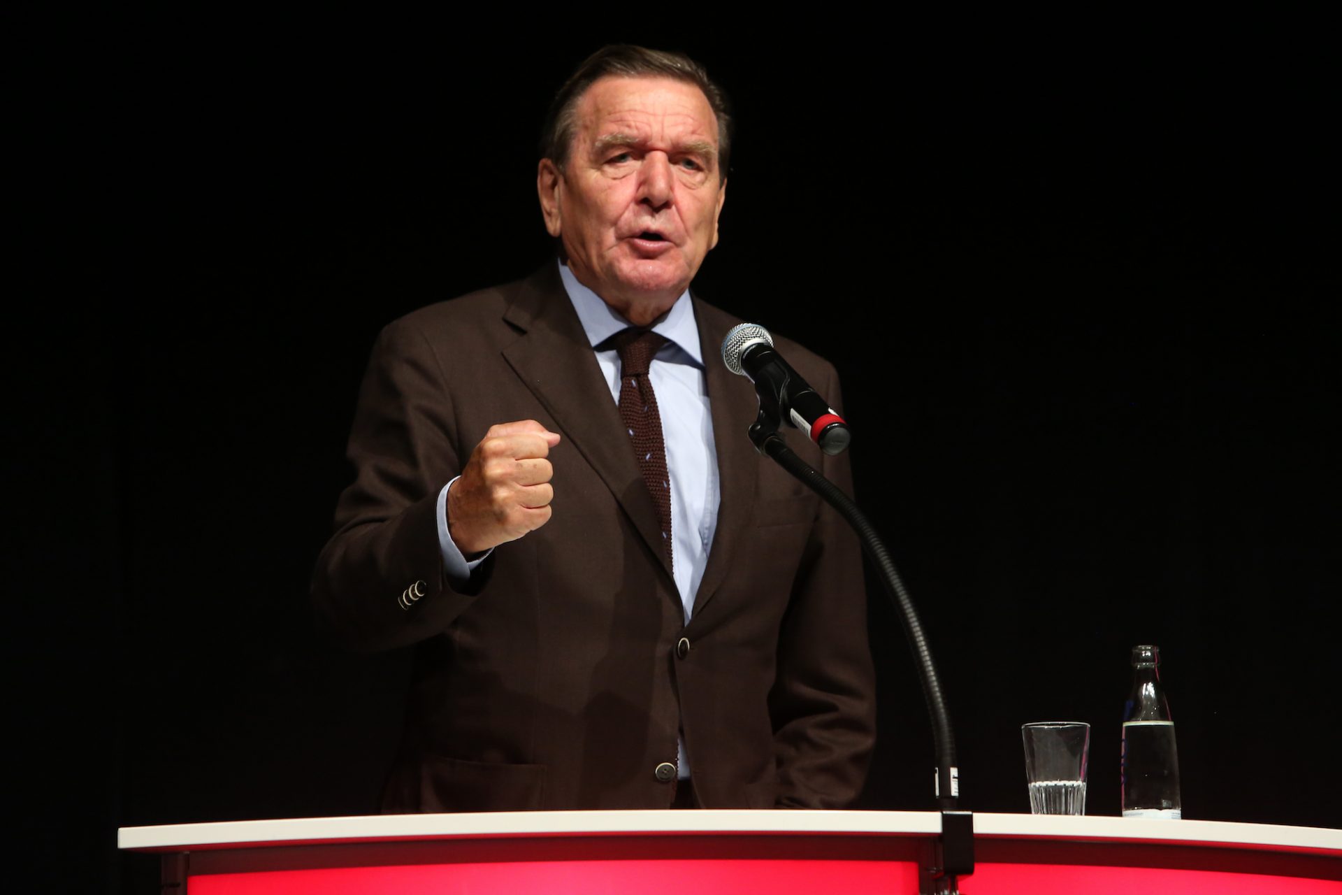 Gerhard Schröder : La fortune de l&rsquo;ancien chancelier