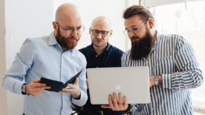 Tableau de bord d'une solution de cash management affichant la position de trésorerie consolidée